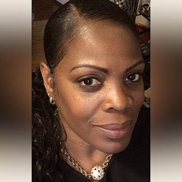 THE RICH AUNTIE SHARE SHOW!! BRING YOUR BEST. - Picture 6 of 12